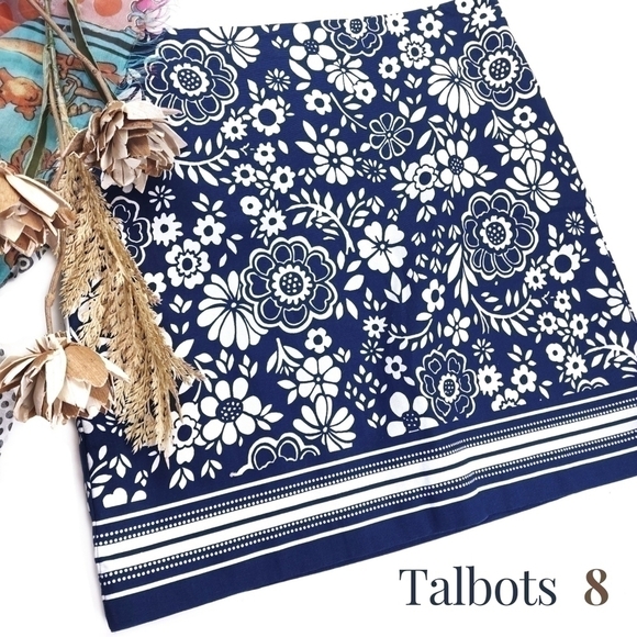 Talbots Blue White Patterned Skirt Sz 8 - Picture 1 of 10
